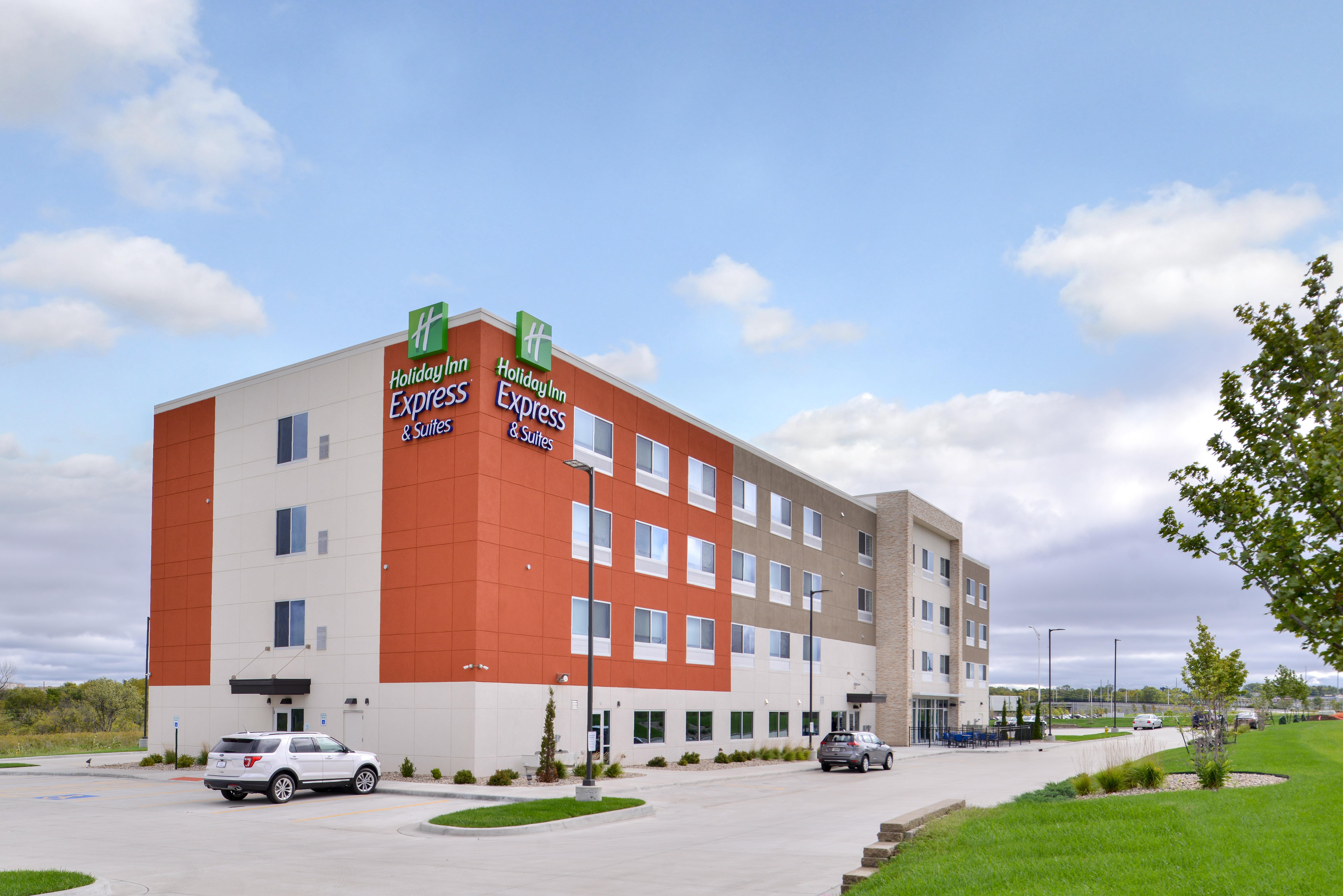 Express & - Kansas - By Ihg Lee's Summit