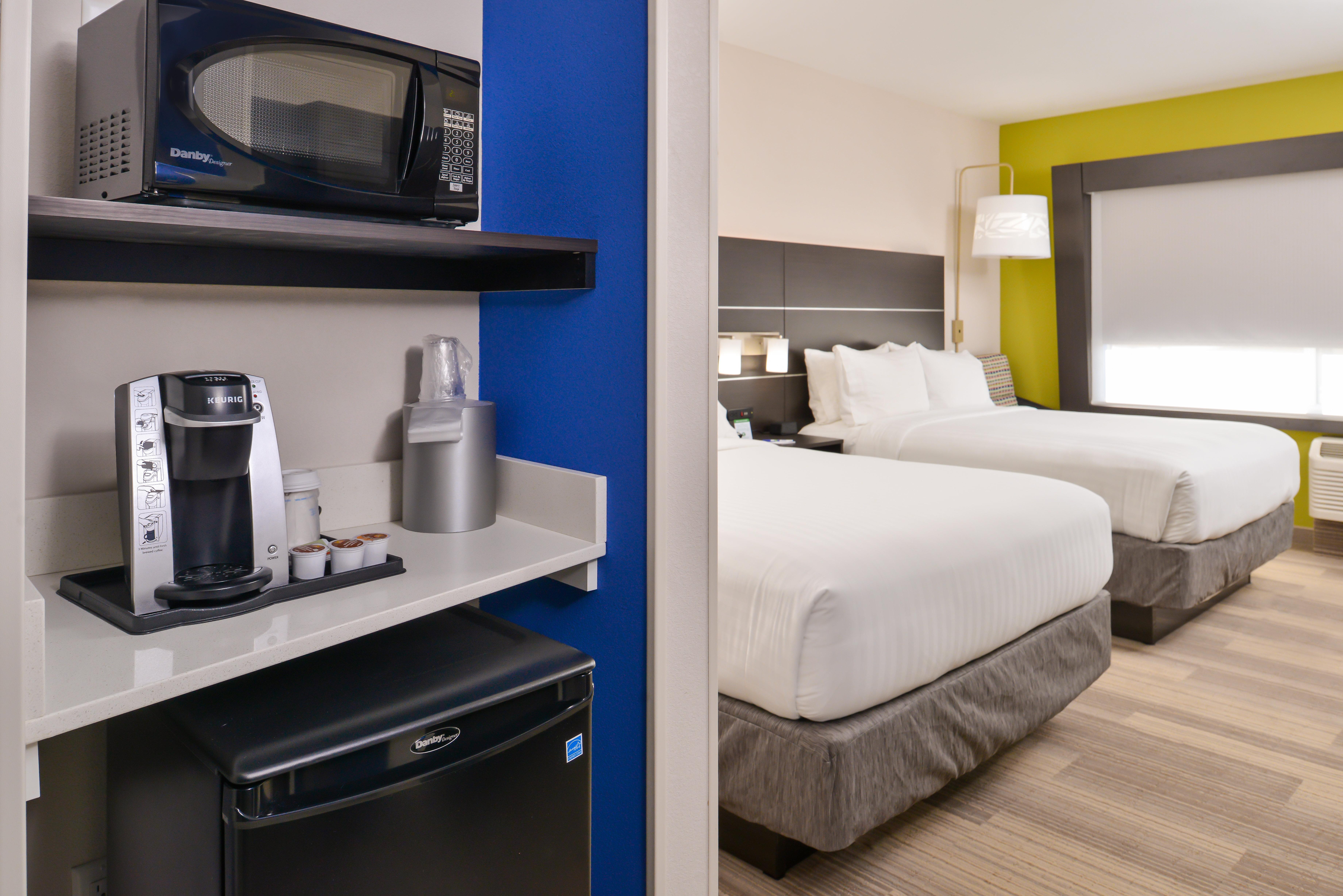 Express & - Kansas - By Ihg