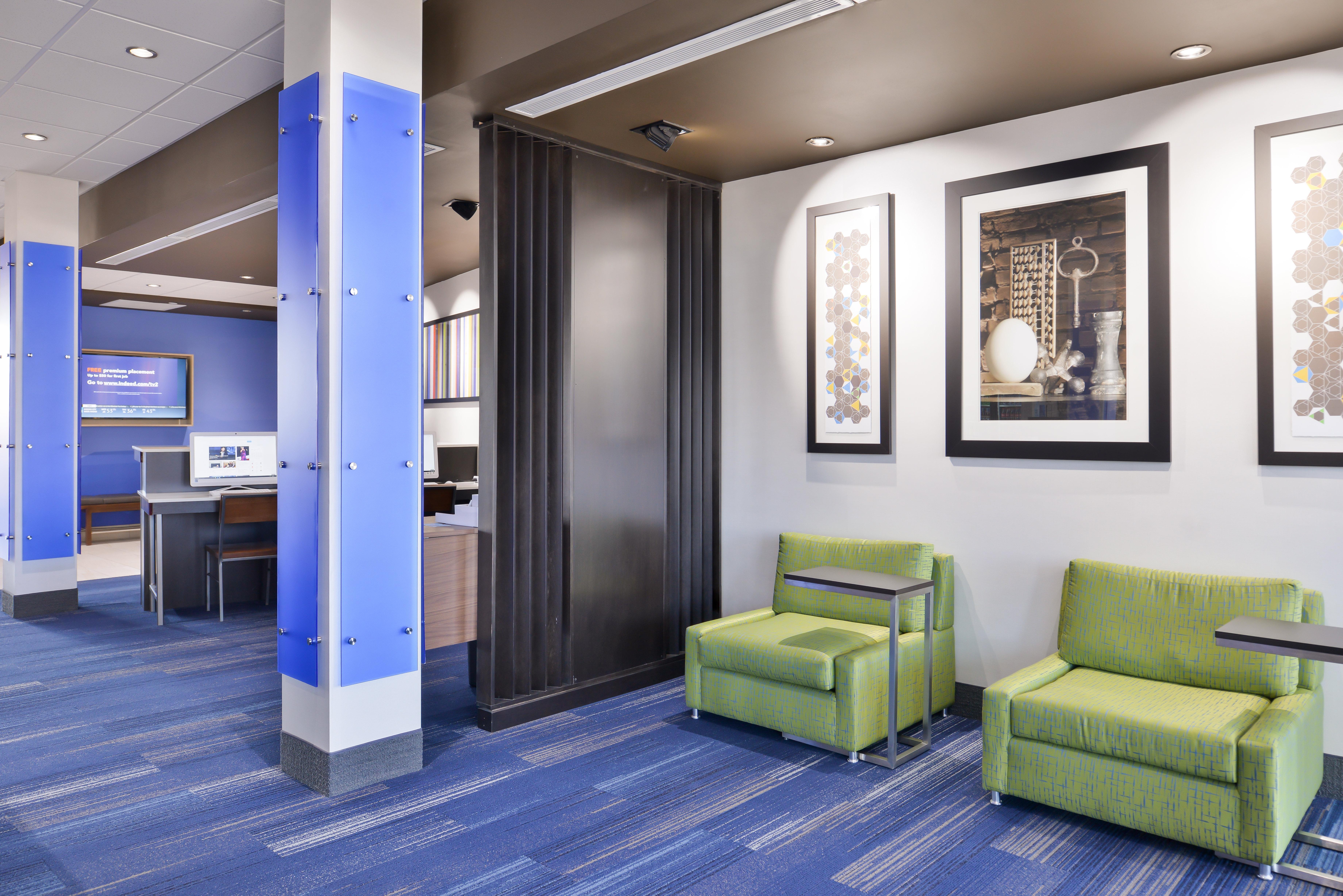 Express & - Kansas - By Ihg Lee's Summit